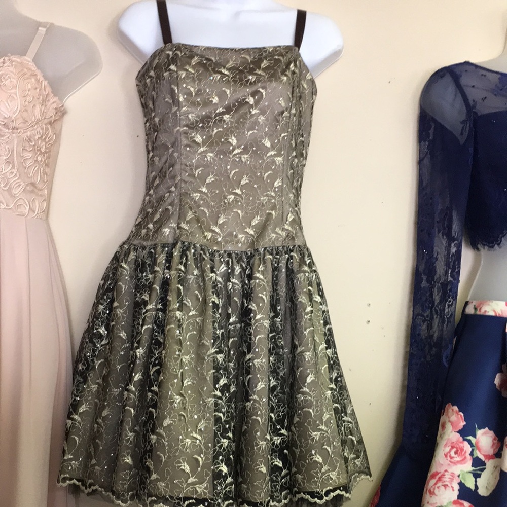 Prom dress brown and gold size 4